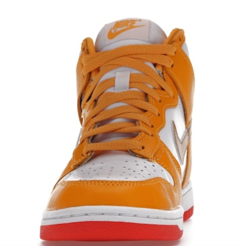 Nike Dunk High-Top Sneakers - Picture 5 of 5